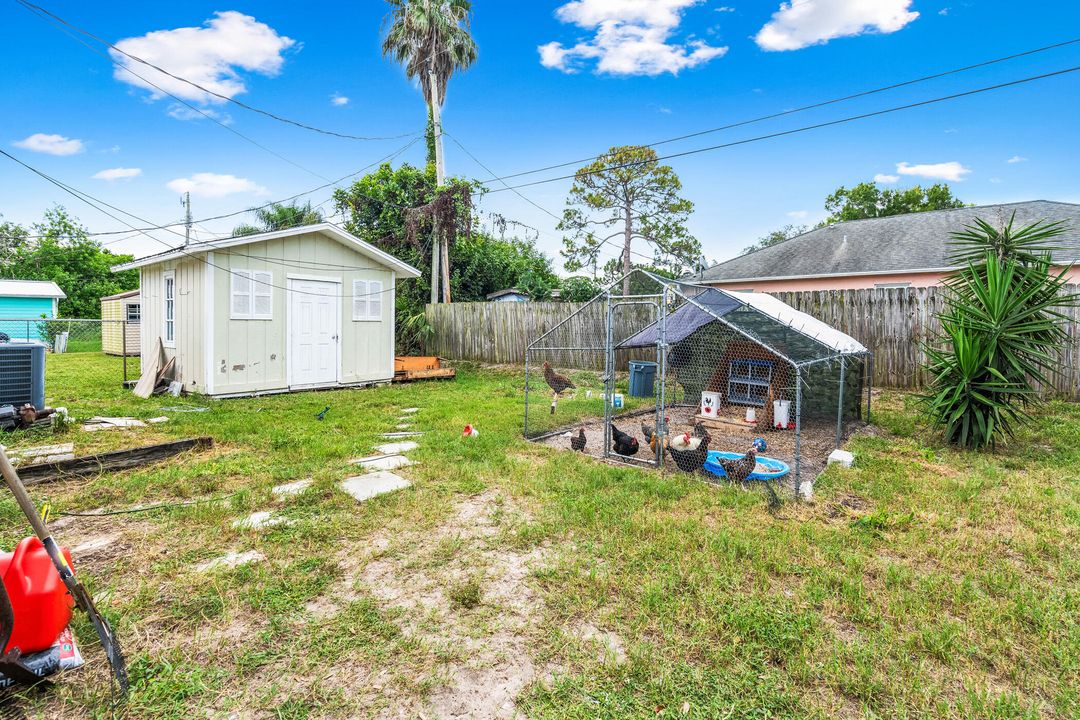 For Sale: $230,000 (3 beds, 2 baths, 1110 Square Feet)