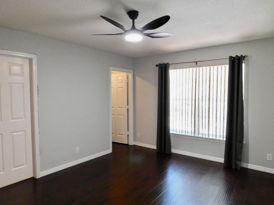 For Rent: $2,800 (2 beds, 2 baths, 1502 Square Feet)