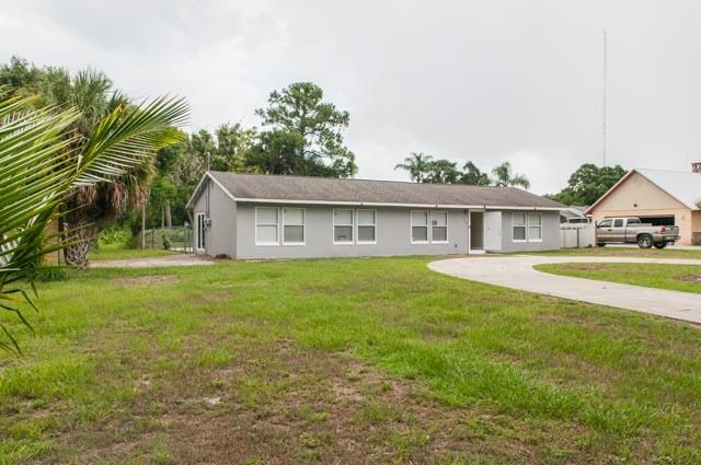 For Sale: $365,000 (3 beds, 2 baths, 1550 Square Feet)