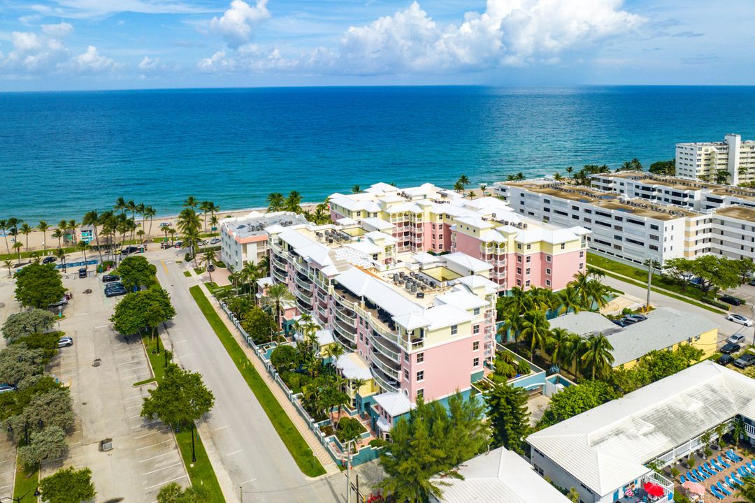 Active With Contract: $1,150,000 (3 beds, 2 baths, 2056 Square Feet)