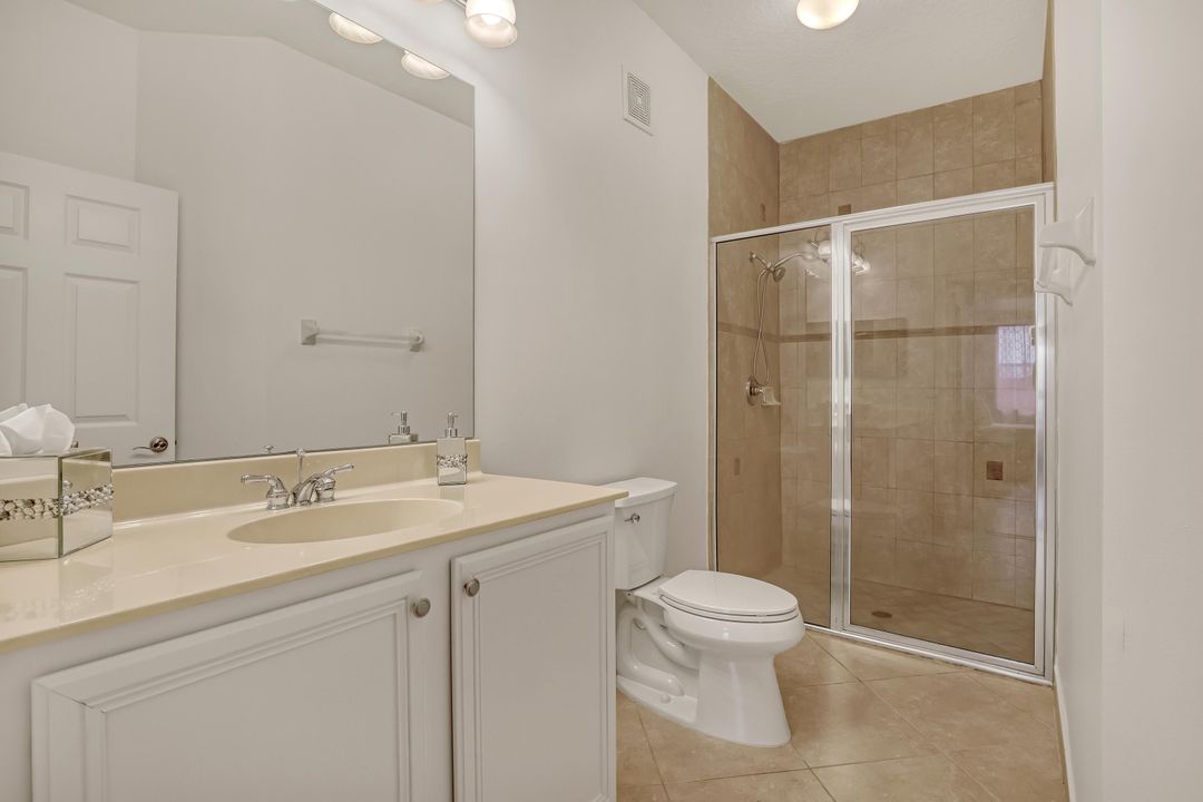 Active With Contract: $2,700 (3 beds, 2 baths, 1232 Square Feet)