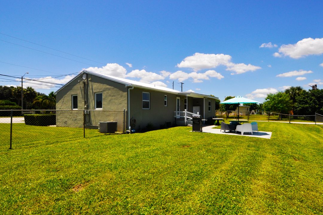 For Sale: $550,000 (3 beds, 2 baths, 1314 Square Feet)