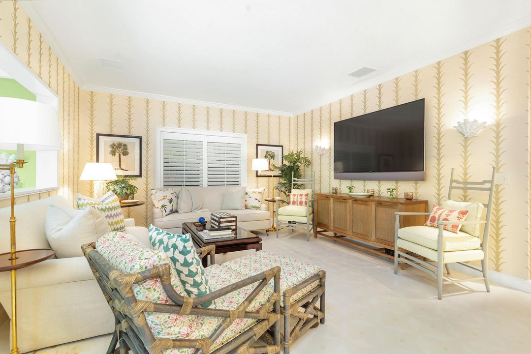 Active With Contract: $4,995,000 (2 beds, 2 baths, 1334 Square Feet)