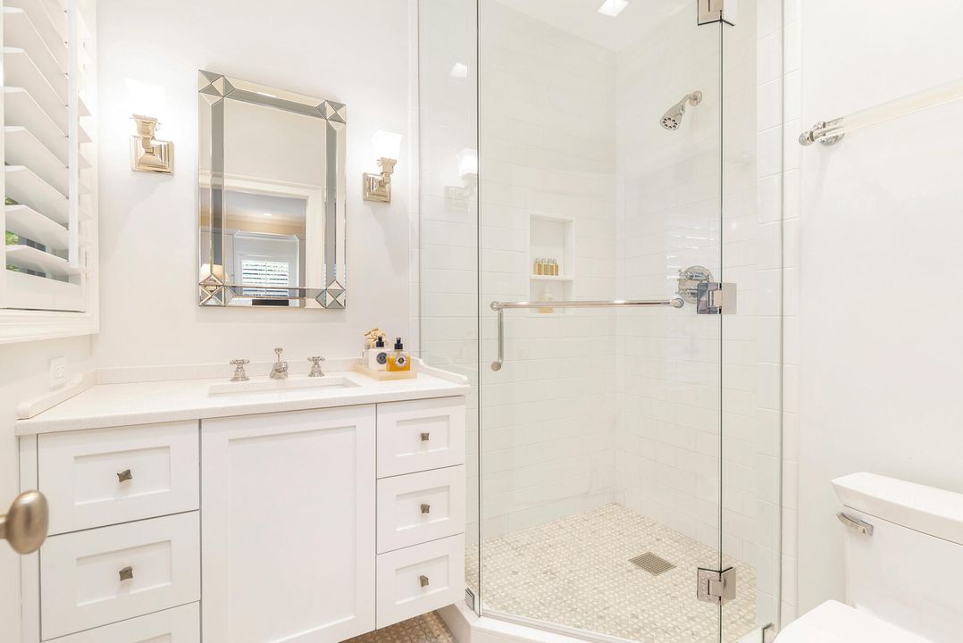 Active With Contract: $4,995,000 (2 beds, 2 baths, 1334 Square Feet)