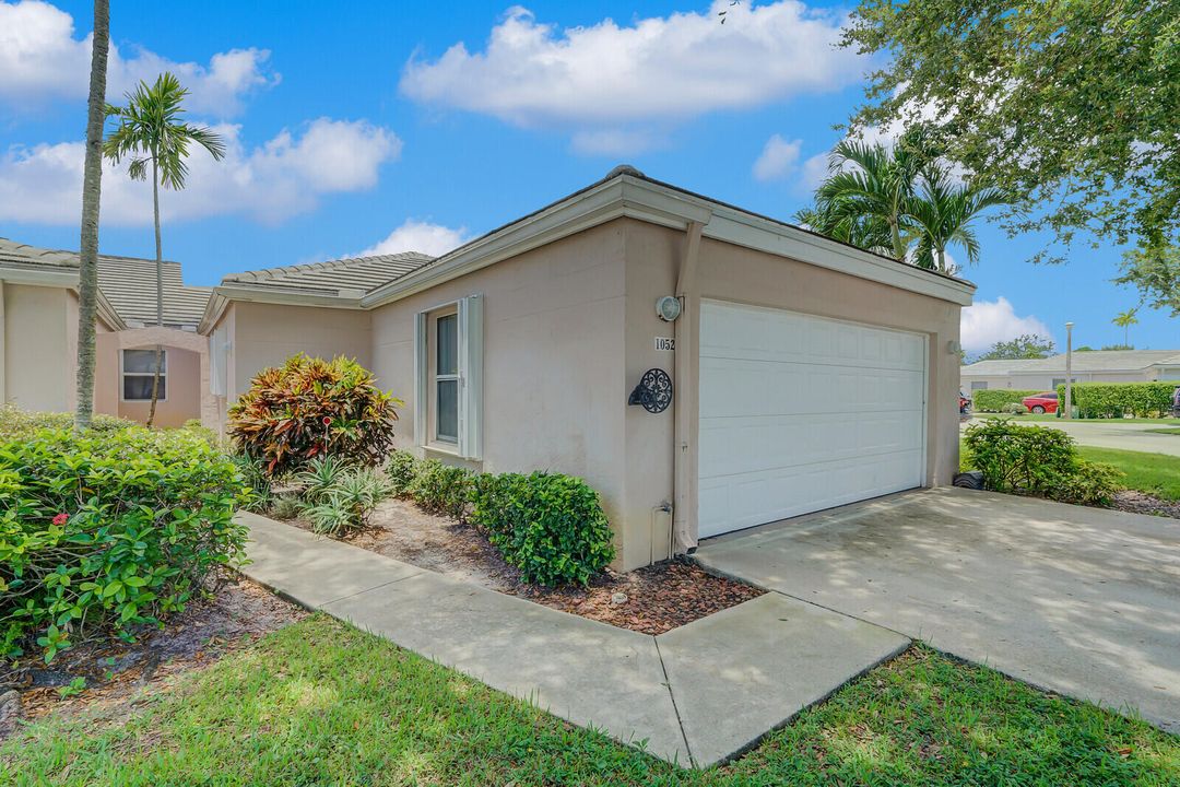 For Sale: $392,500 (3 beds, 2 baths, 1479 Square Feet)