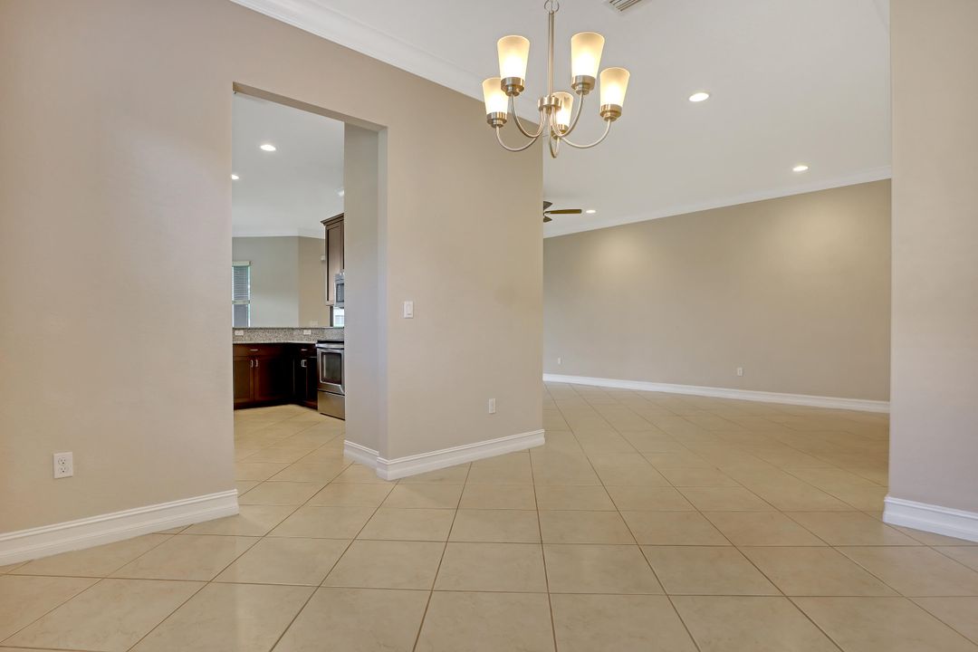 For Sale: $489,900 (3 beds, 2 baths, 2083 Square Feet)