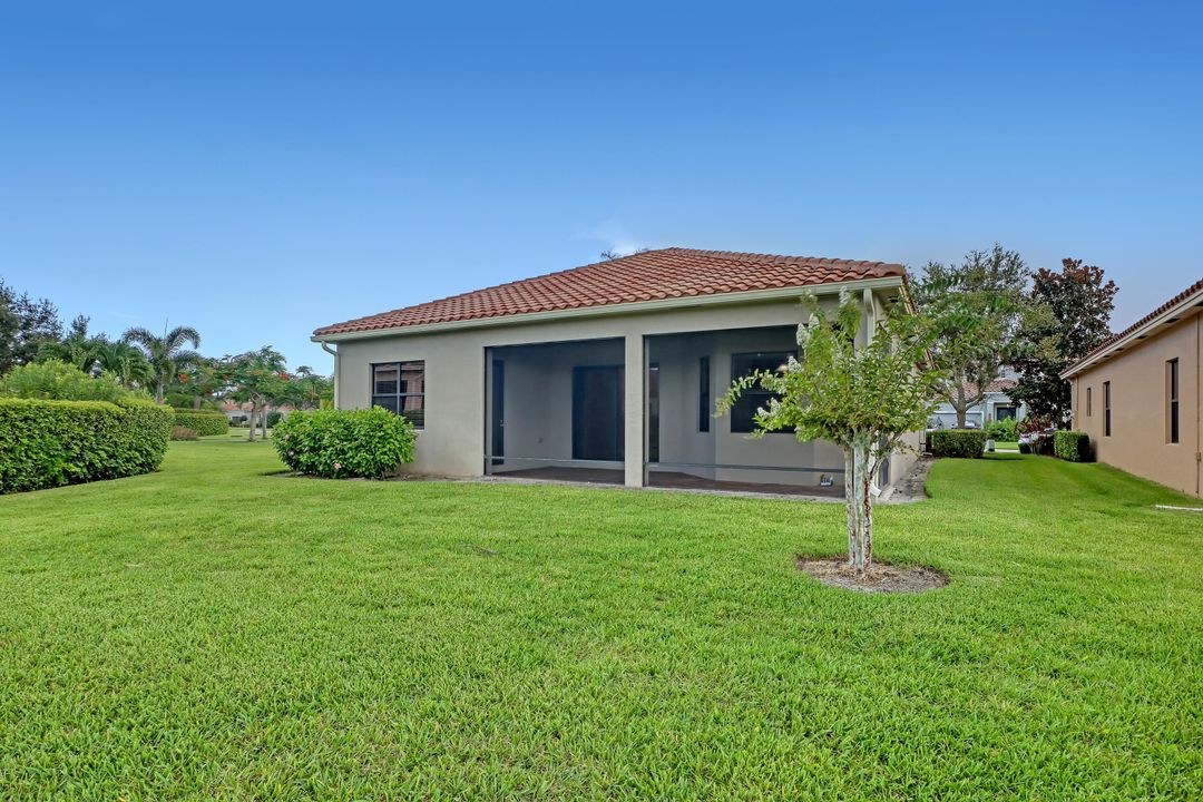 For Sale: $489,900 (3 beds, 2 baths, 2083 Square Feet)