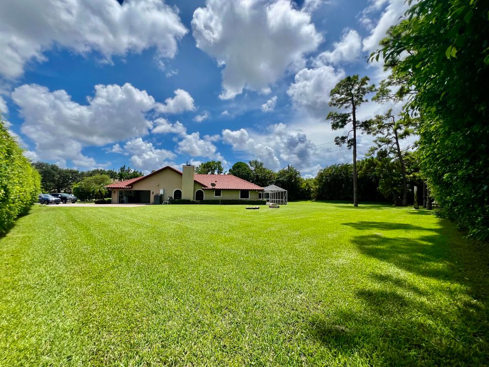 For Sale: $1,099,000 (3 beds, 2 baths, 2693 Square Feet)