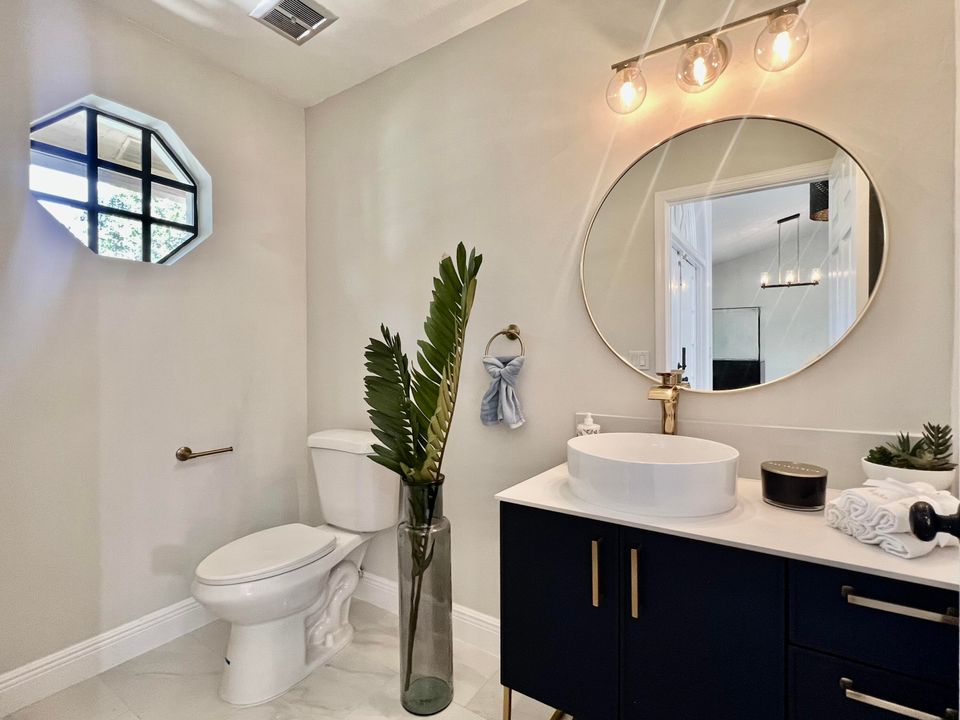 For Sale: $1,099,000 (3 beds, 2 baths, 2693 Square Feet)