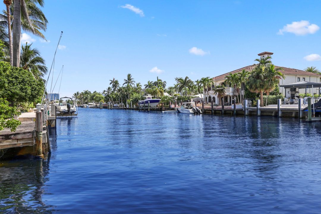 For Sale: $3,900,000 (4 beds, 2 baths, 3342 Square Feet)