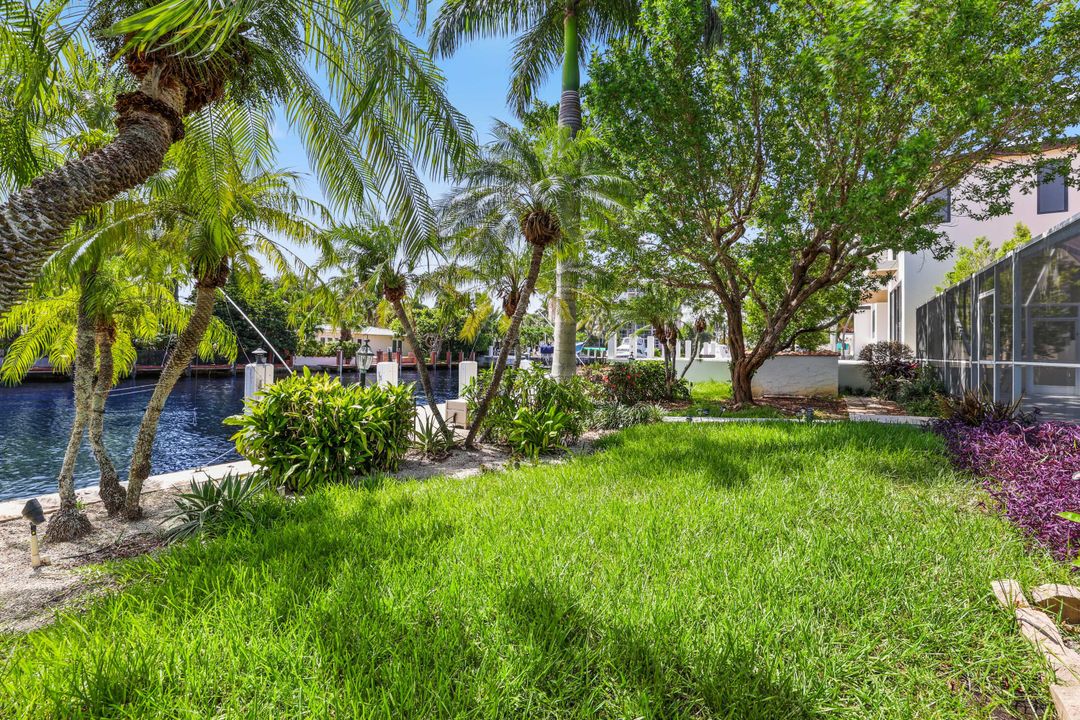 For Sale: $3,900,000 (4 beds, 2 baths, 3342 Square Feet)