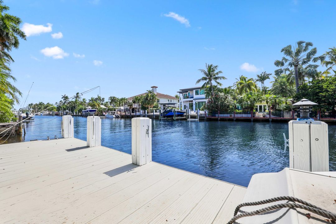 For Sale: $3,900,000 (4 beds, 2 baths, 3342 Square Feet)