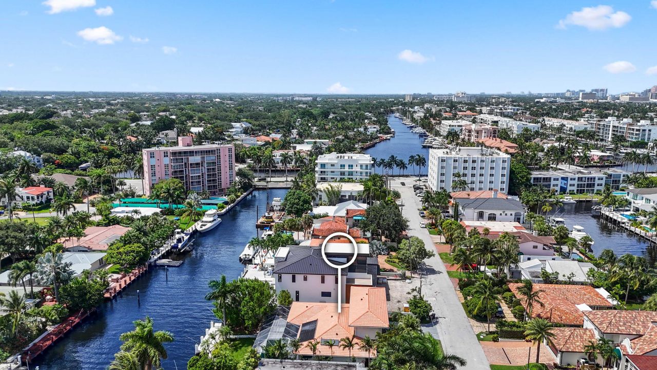 For Sale: $3,900,000 (4 beds, 2 baths, 3342 Square Feet)