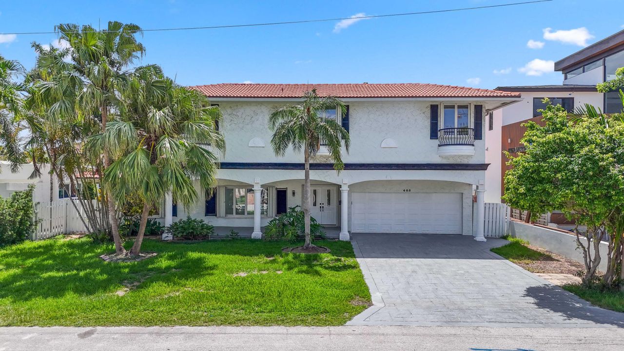 For Sale: $3,900,000 (4 beds, 2 baths, 3342 Square Feet)