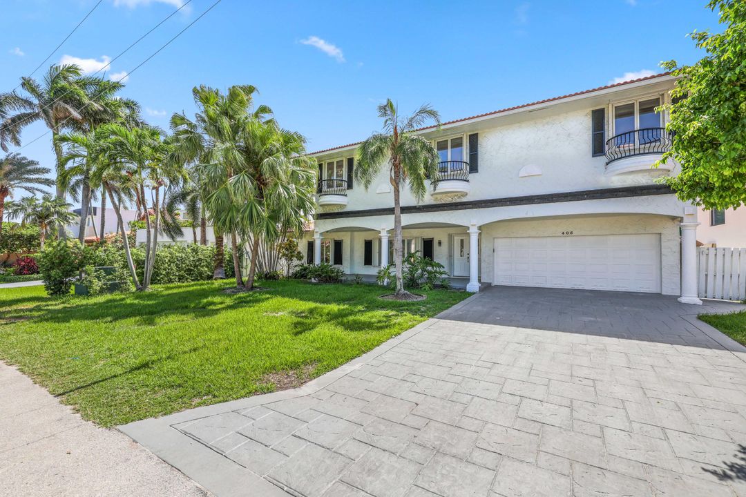 For Sale: $3,900,000 (4 beds, 2 baths, 3342 Square Feet)