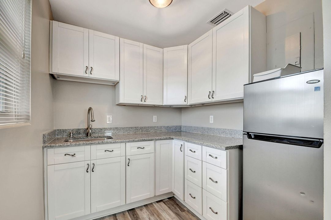 Active With Contract: $5,500 (3 beds, 3 baths, 1925 Square Feet)