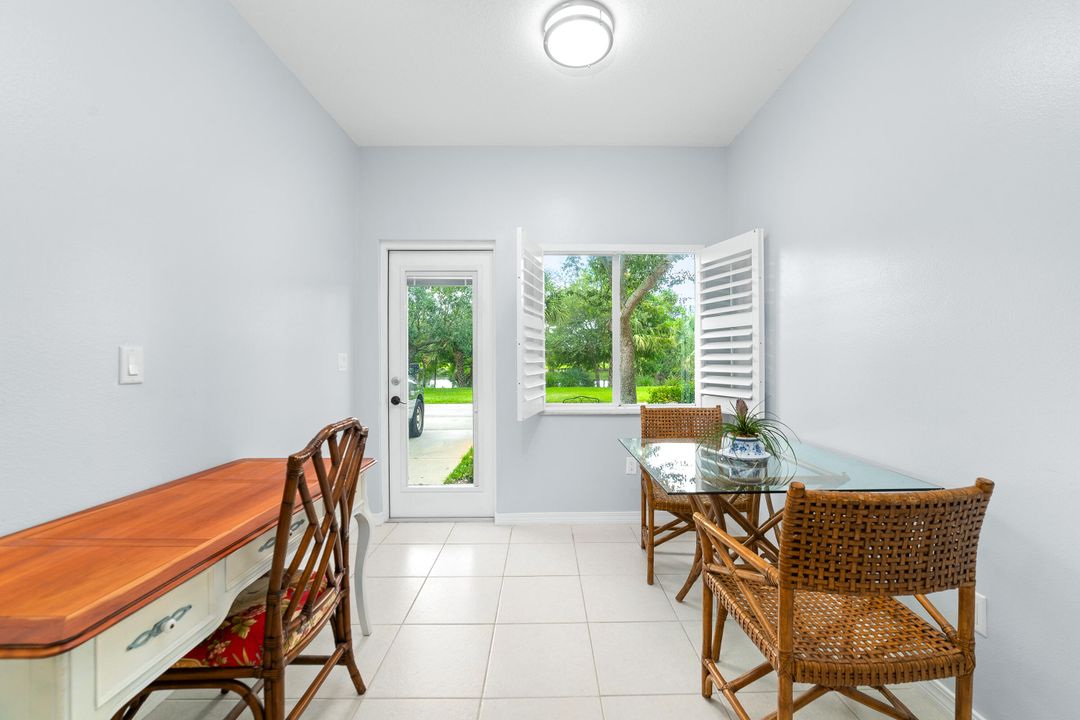 For Sale: $287,000 (2 beds, 2 baths, 1350 Square Feet)