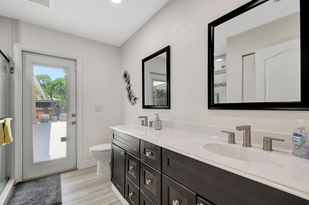 Active With Contract: $699,900 (4 beds, 2 baths, 2199 Square Feet)