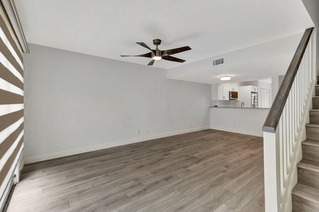 For Sale: $375,000 (2 beds, 2 baths, 1176 Square Feet)