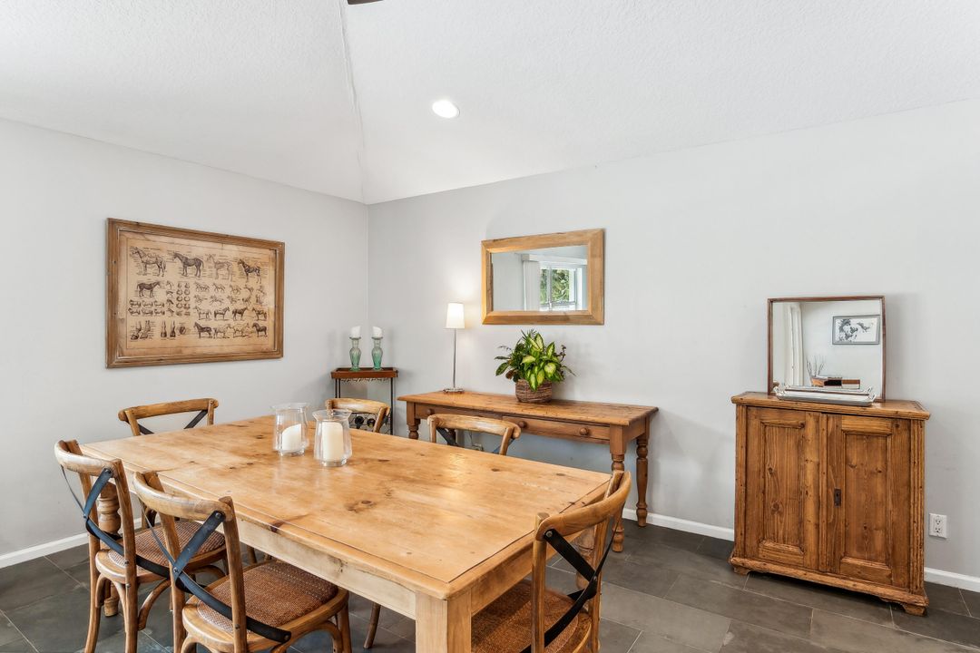 Active With Contract: $925,000 (4 beds, 2 baths, 2470 Square Feet)