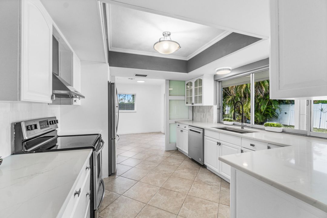 Active With Contract: $5,000 (3 beds, 2 baths, 1735 Square Feet)