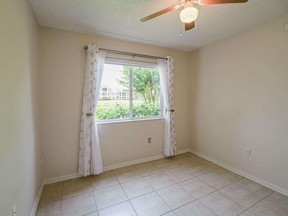 For Sale: $280,000 (3 beds, 2 baths, 1329 Square Feet)