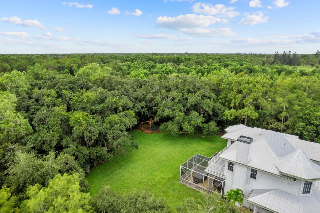 Active With Contract: $2,000,000 (4 beds, 3 baths, 2757 Square Feet)