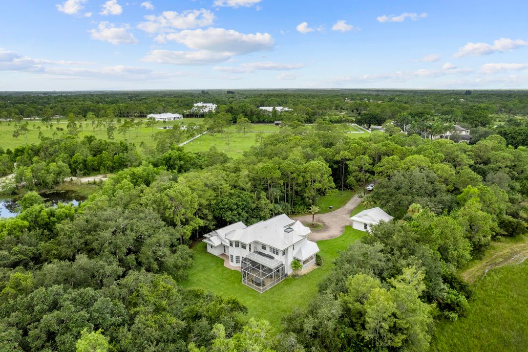 Active With Contract: $2,000,000 (4 beds, 3 baths, 2757 Square Feet)