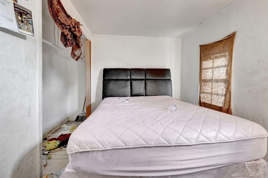 Active With Contract: $440,000 (0 beds, 0 baths, 2734 Square Feet)