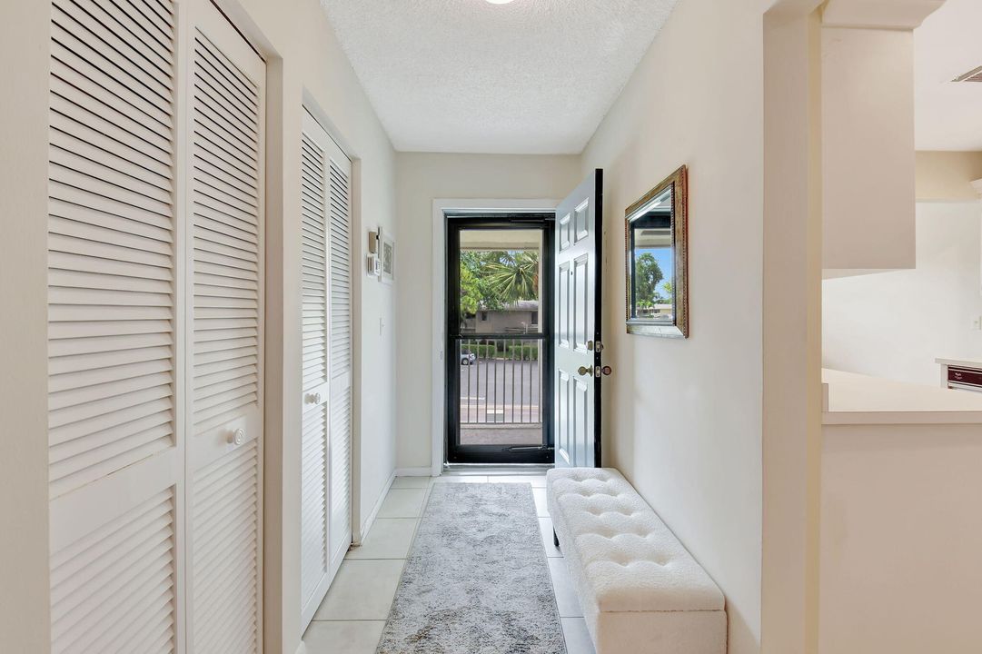 Active With Contract: $6,500 (2 beds, 2 baths, 1661 Square Feet)