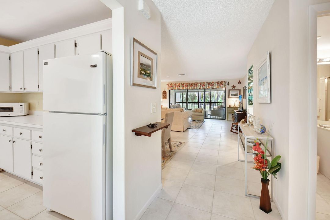 Active With Contract: $6,500 (2 beds, 2 baths, 1661 Square Feet)