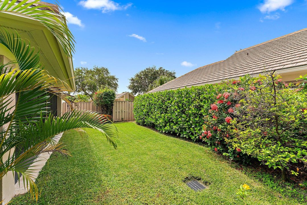 Active With Contract: $850,000 (3 beds, 2 baths, 2023 Square Feet)