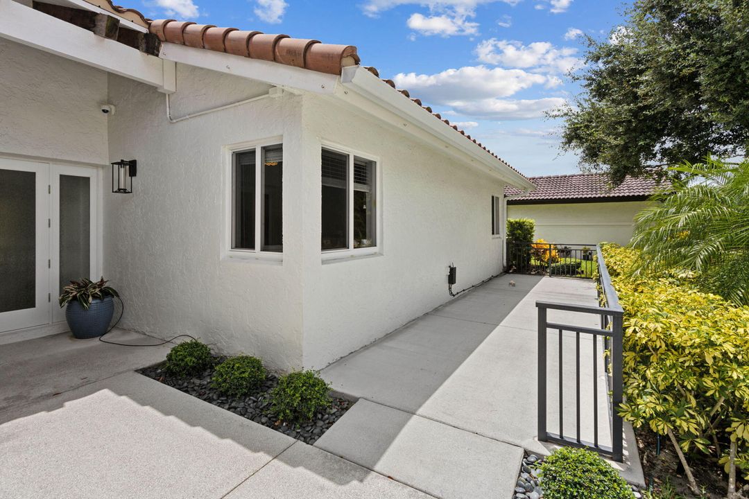 Active With Contract: $8,000 (4 beds, 2 baths, 2242 Square Feet)