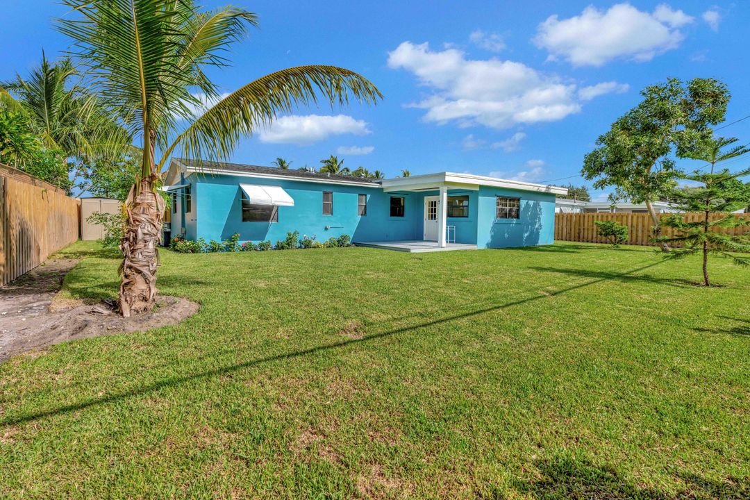 Active With Contract: $4,500 (3 beds, 2 baths, 1370 Square Feet)