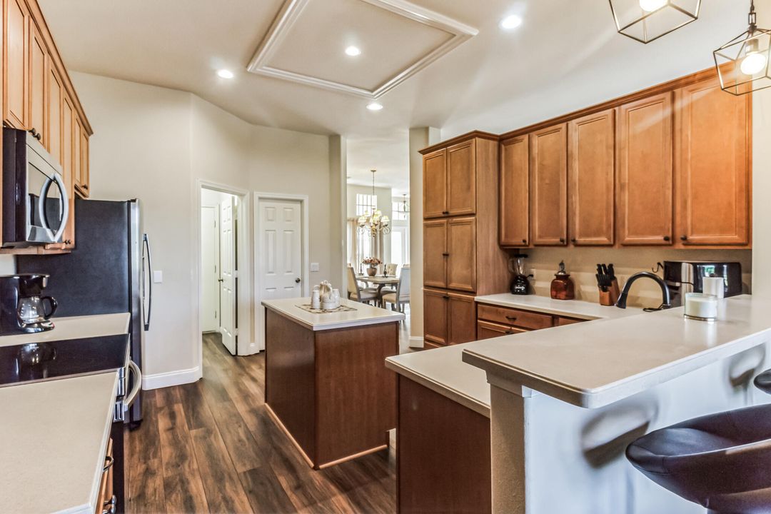 For Sale: $499,000 (4 beds, 2 baths, 2548 Square Feet)