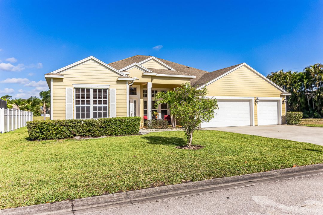 For Sale: $499,000 (4 beds, 2 baths, 2548 Square Feet)