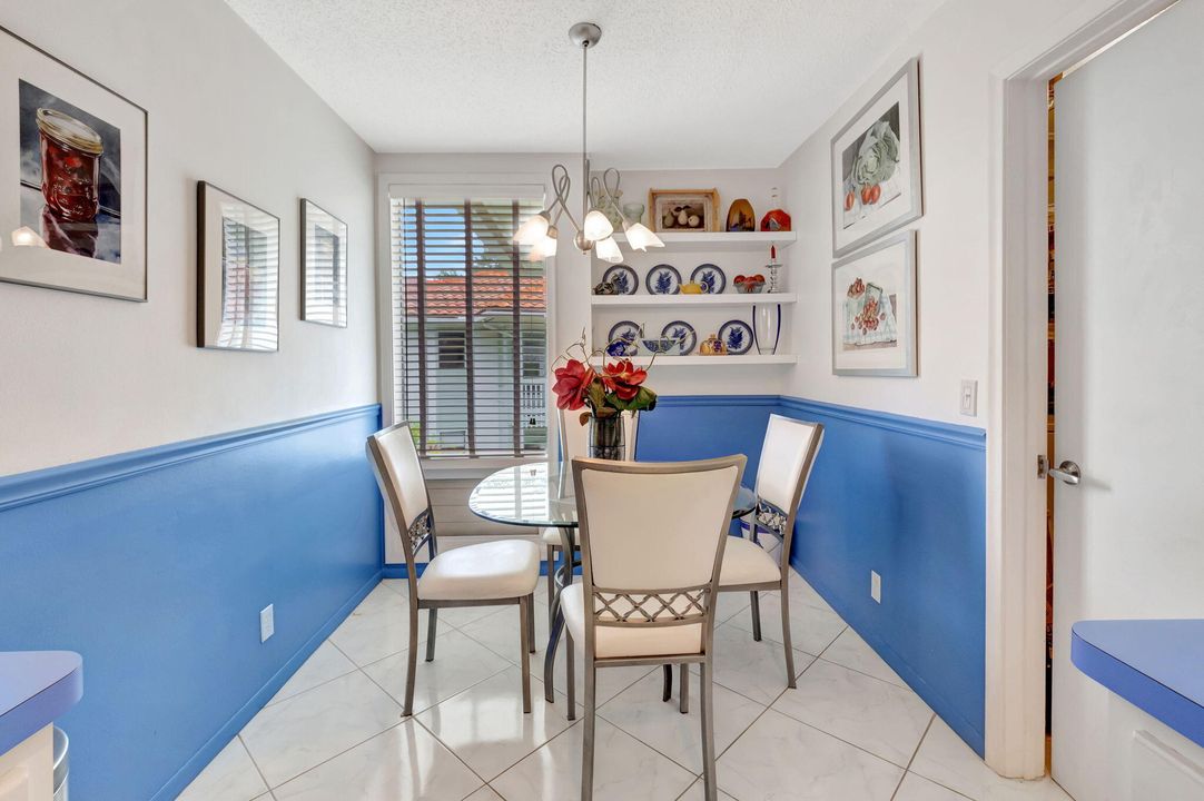 Active With Contract: $225,000 (2 beds, 2 baths, 1400 Square Feet)