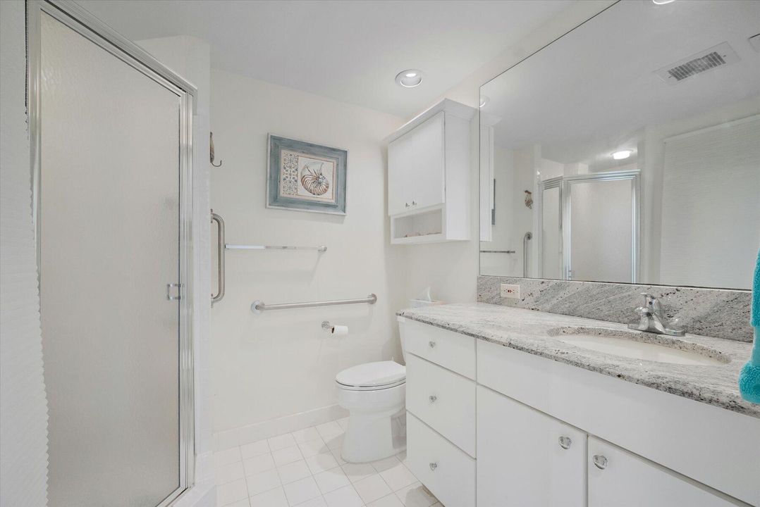 Active With Contract: $399,900 (2 beds, 2 baths, 1188 Square Feet)