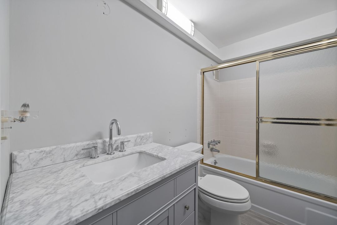 For Sale: $169,900 (2 beds, 2 baths, 1078 Square Feet)