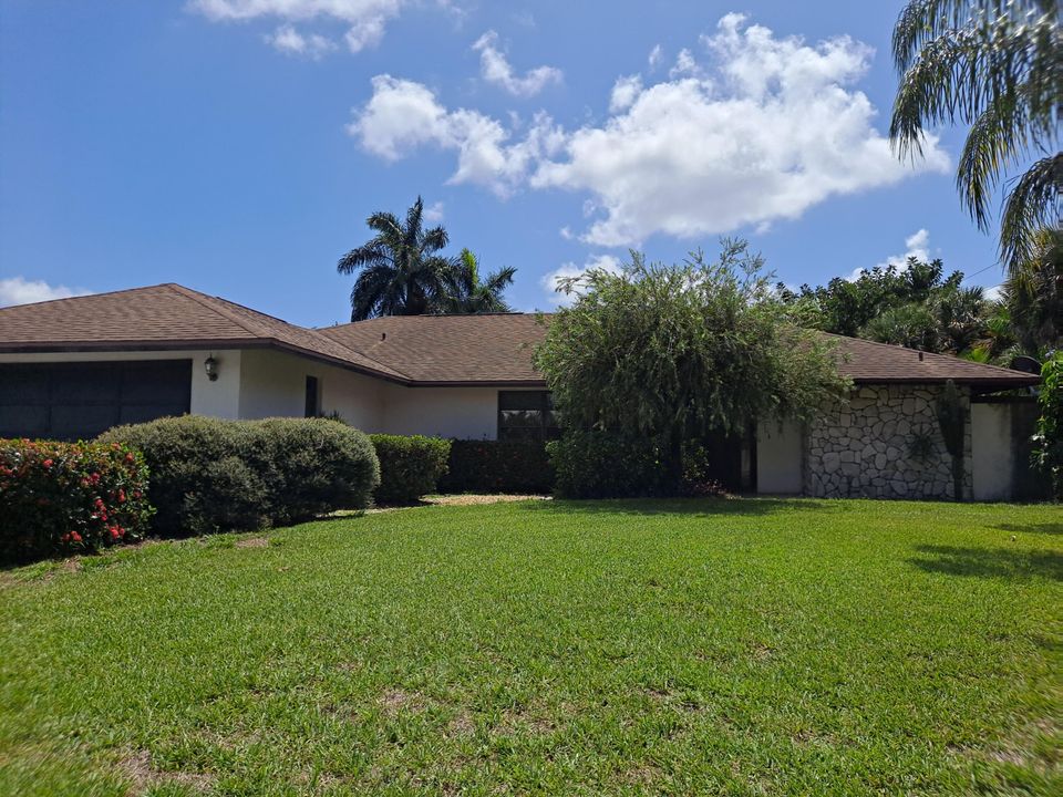 Active With Contract: $675,000 (3 beds, 2 baths, 1806 Square Feet)