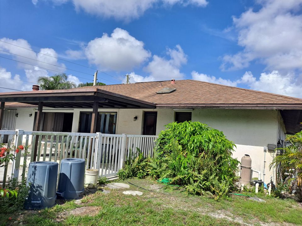 Active With Contract: $675,000 (3 beds, 2 baths, 1806 Square Feet)