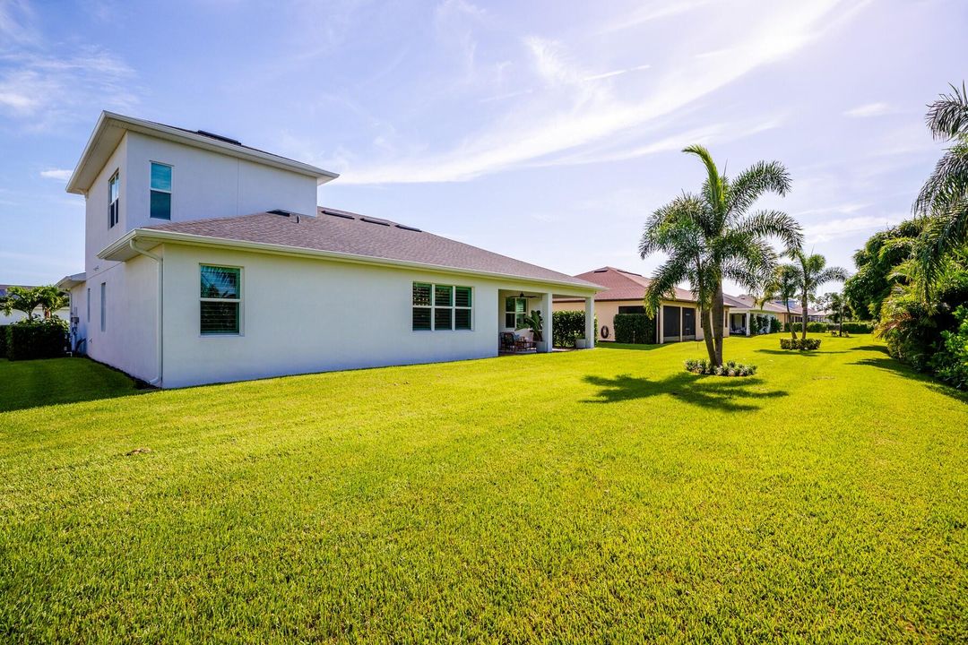 For Sale: $829,000 (3 beds, 2 baths, 3109 Square Feet)