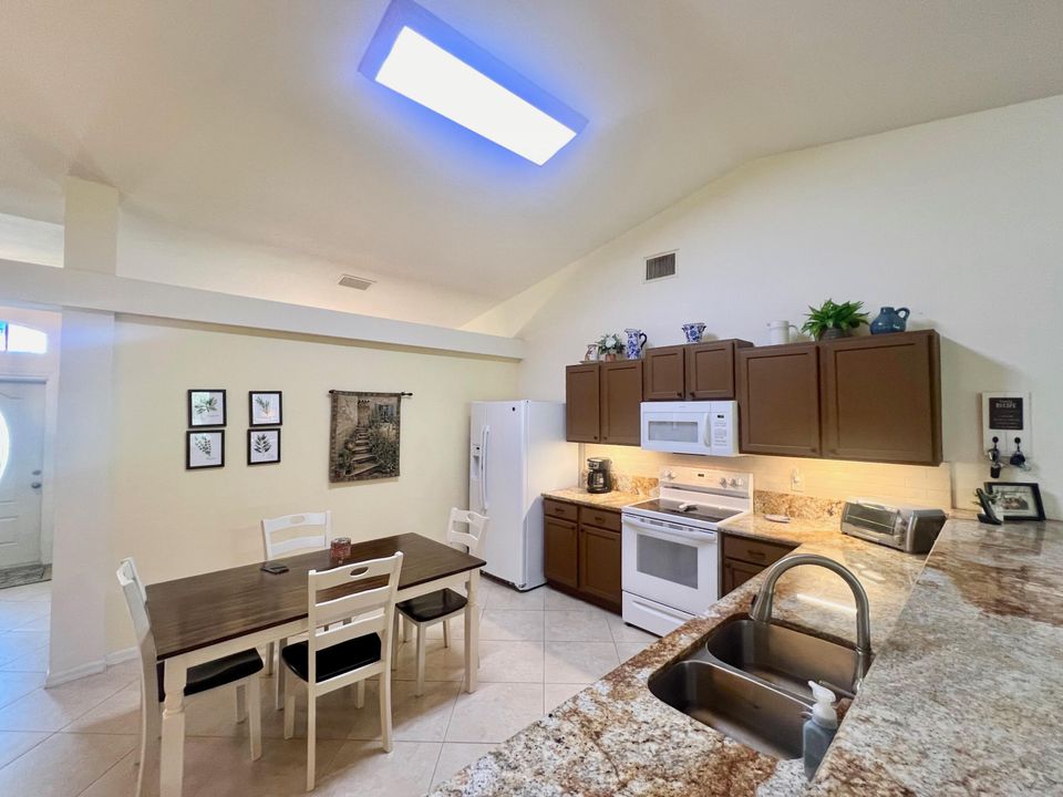 For Sale: $414,900 (3 beds, 2 baths, 1808 Square Feet)