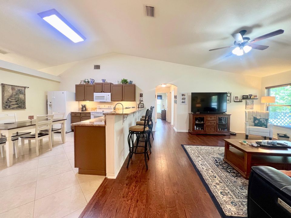 For Sale: $414,900 (3 beds, 2 baths, 1808 Square Feet)