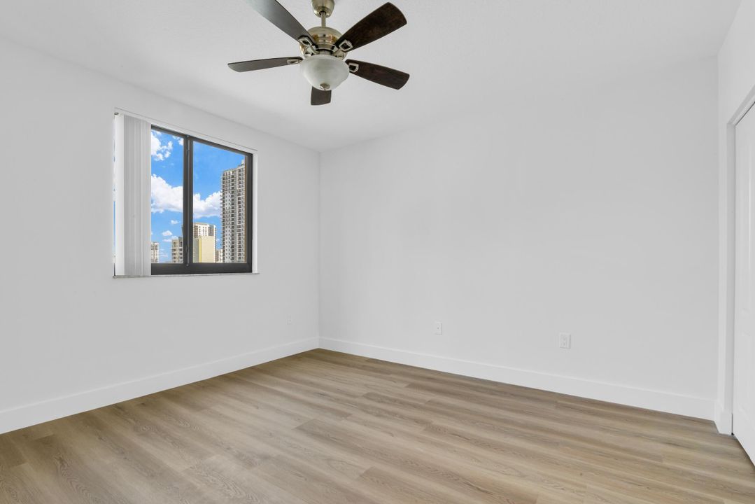 For Sale: $530,000 (2 beds, 2 baths, 1200 Square Feet)