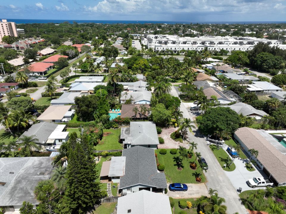 For Sale: $599,000 (2 beds, 2 baths, 1604 Square Feet)