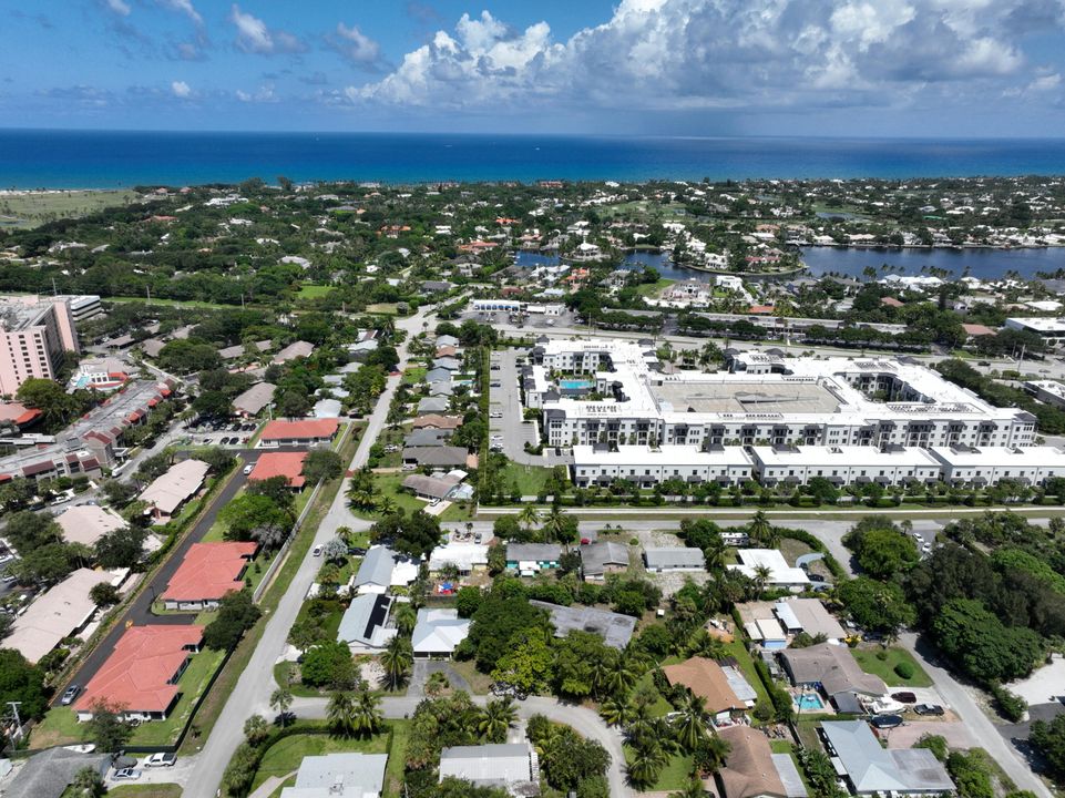 For Sale: $599,000 (2 beds, 2 baths, 1604 Square Feet)