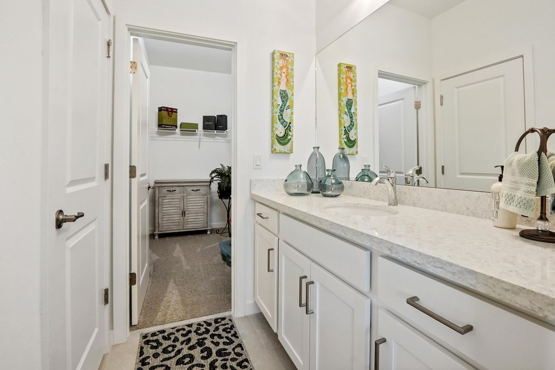 Active With Contract: $569,900 (3 beds, 2 baths, 1927 Square Feet)