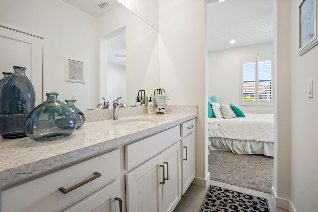 Active With Contract: $569,900 (3 beds, 2 baths, 1927 Square Feet)