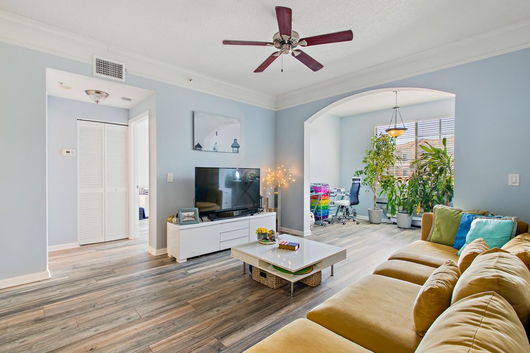 For Sale: $399,000 (3 beds, 2 baths, 1348 Square Feet)